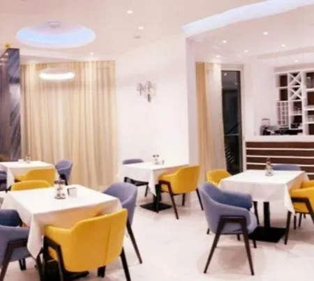 Готель Pierina 4*
